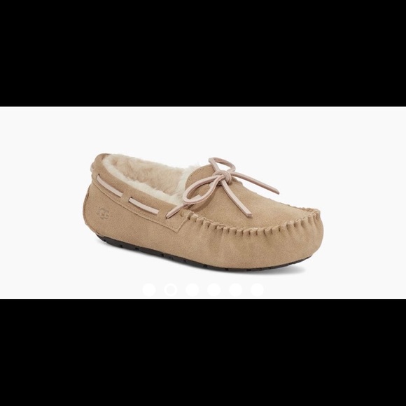 UGG | Shoes | Ugg Dakota Slipper Womens Size 7